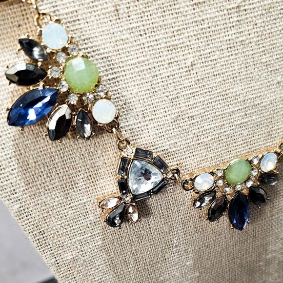 Boutique Multicolor Rhinestone Statement Bib Holiday Necklace 18"-21" - Picture 3 of 8